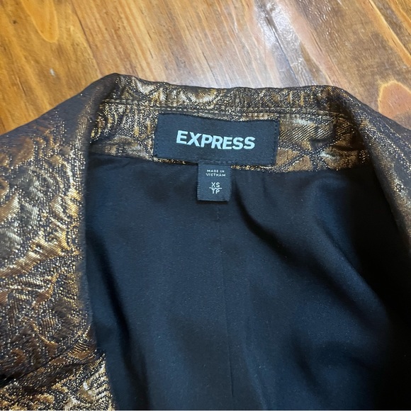 EXPRESS METALLIC OVERSIZED JACQUARED BLAZER in XS - Picture 2 of 10